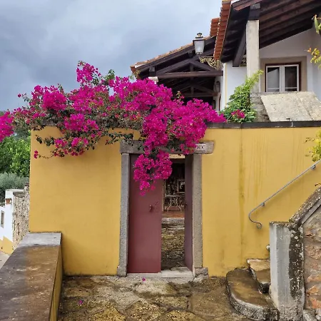 Quarto em Acomodações Particulares Casarão Do Largo Da Eira *