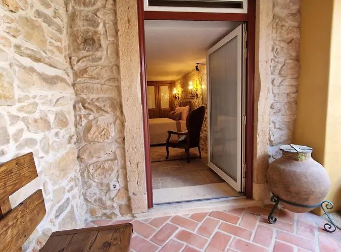 Casarao Do Largo Da Eira בית אירוח טומאר